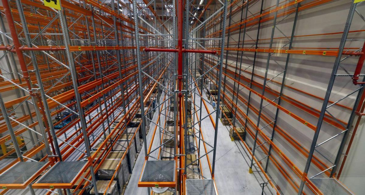 El almacén logístico del complejo industrial de Becton Dickinson. | JAIME GALINDO