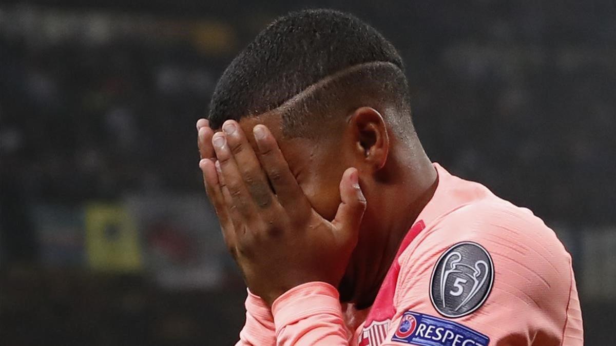 Malcom se emociona tras marcar su primer gol con el Barça.