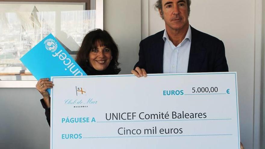 El Club de Mar entrega 5.000 euros a Unicef