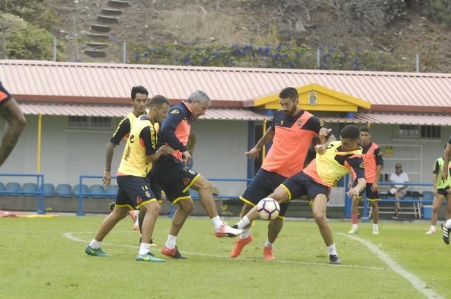 ENTRENAMIENTO DE LA UD LAS PALMAS EN BARRANCO ...