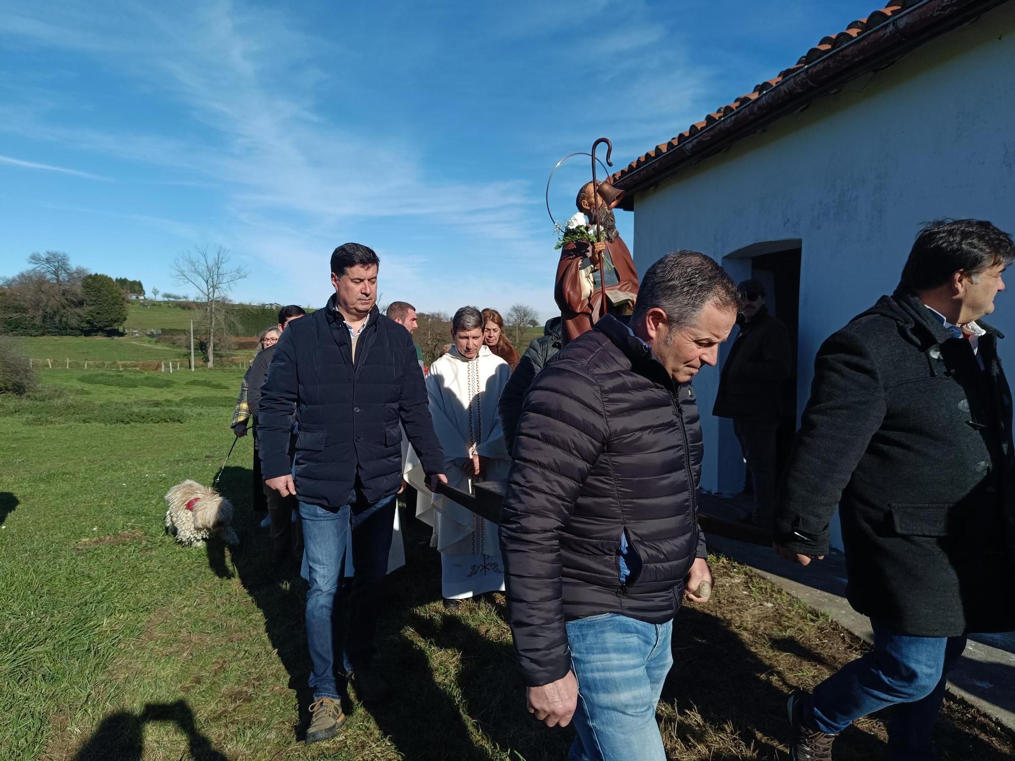 Robledo homenaje a José Manuel Vega Casas en las fiestas de Sant' Antón