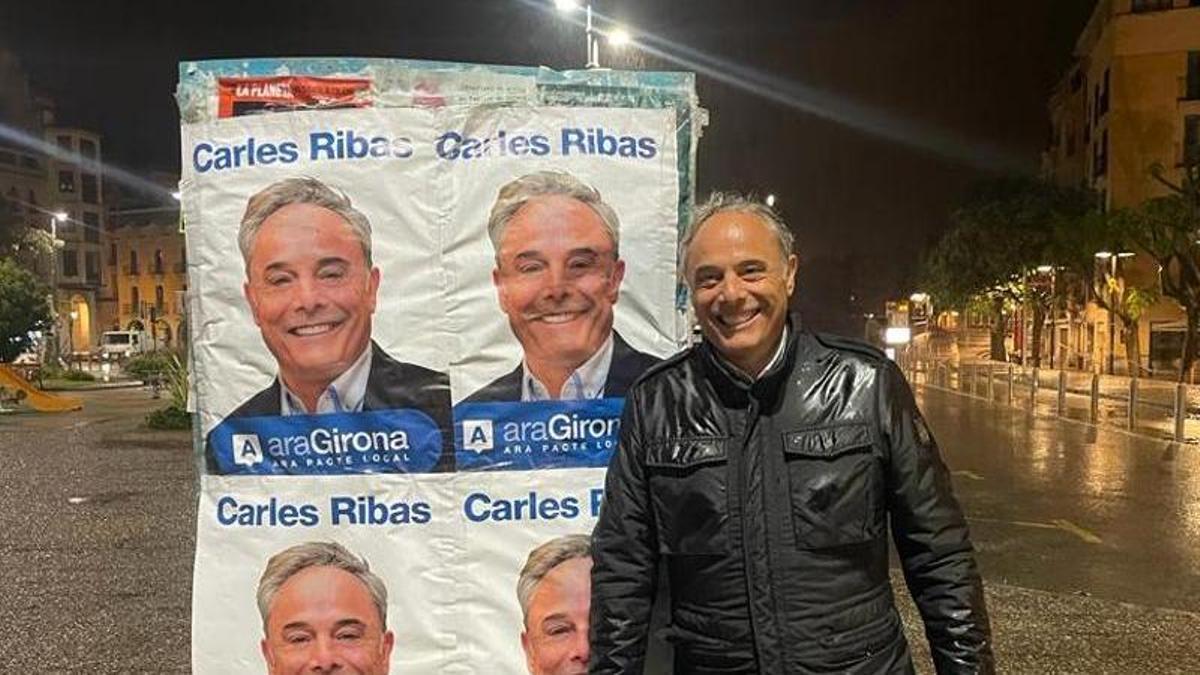 Carles Ribas, el dia de la penjada de cartells.