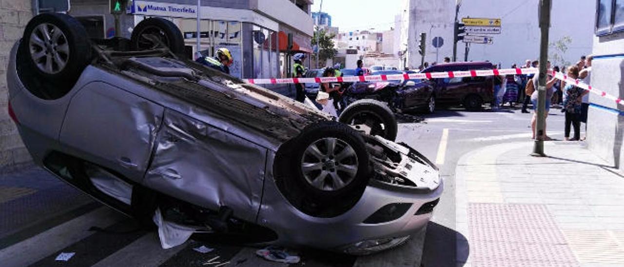 Los accidentes de tráfico en las calles de Arrecife superan ya los 600 al año