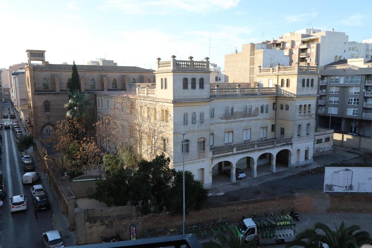 La zona donde se construirá pisos y un jardín en la avenidad Capuchinos.