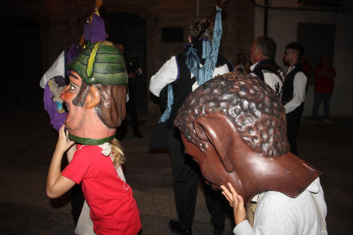 Mombuey a paso de gigante y a ritmo de gaita