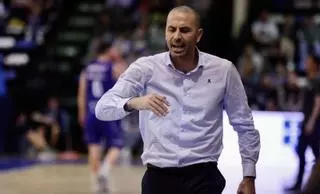 Javi Rodríguez, técnico del Alimerka Oviedo Baloncesto tras el último partido: "Me da pena acabar esta temporada"
