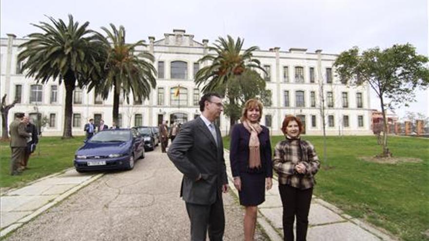 El cuartel Infanta Isabel pasa a ser propiedad del Ayuntamiento de Cáceres