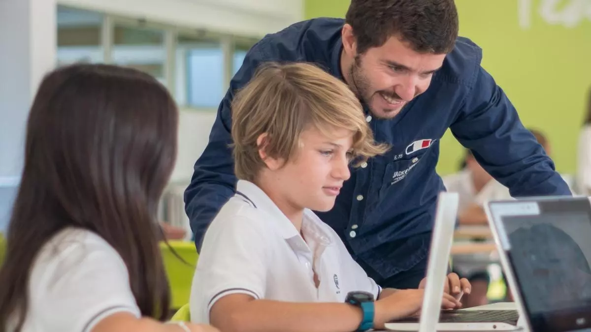 Colegio San Cayetano: la educación integral que empieza en la Escoleta y culmina en el Bachillerato Internacional