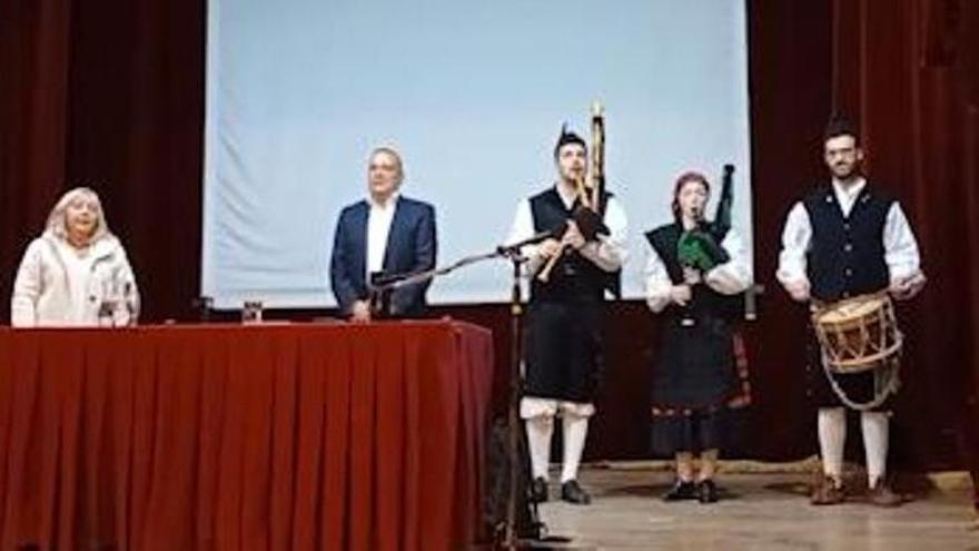 Fernando de la Puente presenta en el Centro Asturiano de Buenos Aires su libro sobre el himno de Asturias