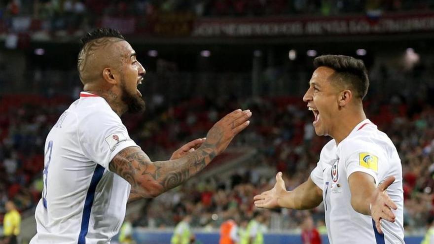 Alexis Sánchez y Vidal dan la victoria a Chile ante un aguerrido Camerún