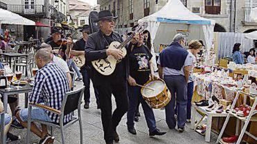 Música en el Casco Vello. // R. G.