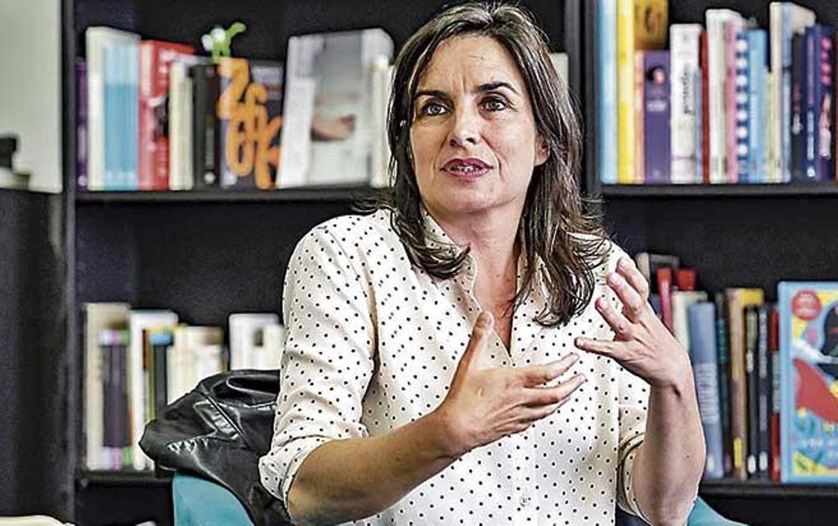 PresentÃ³ su libro en Los oficios terrestres y despuÃ©s dio una charla en la UIB de la mano del IB-Dona.