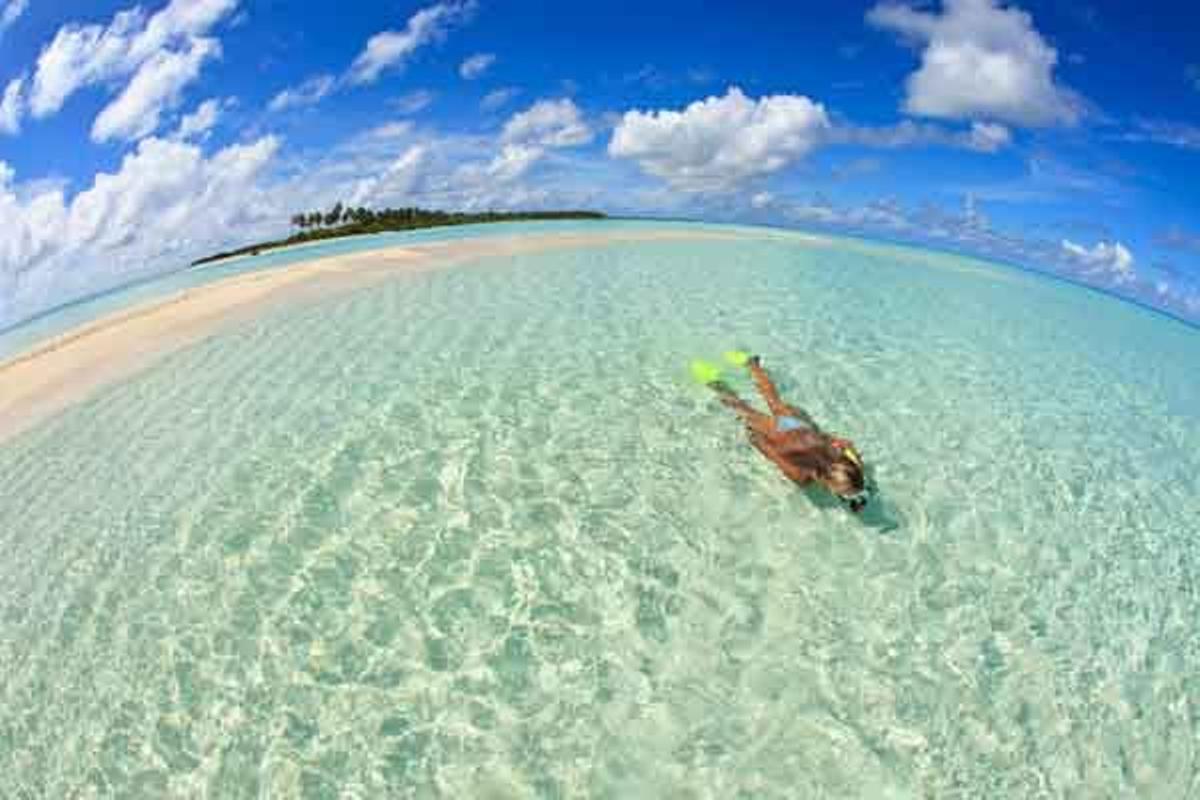 Isla Kadhoo en el Atolón de Laamu, en Maldivas.