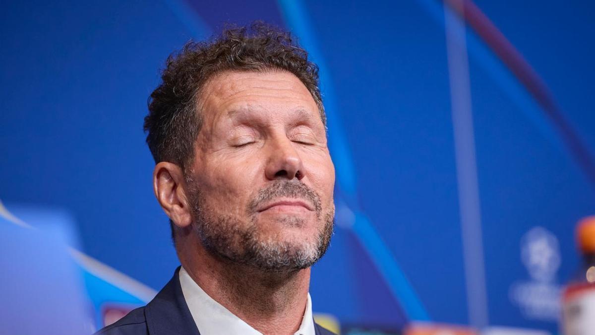 Simeone: "Es normal que a un jugador extraordinario como Julián Álvarez lo quiera el Barcelona"