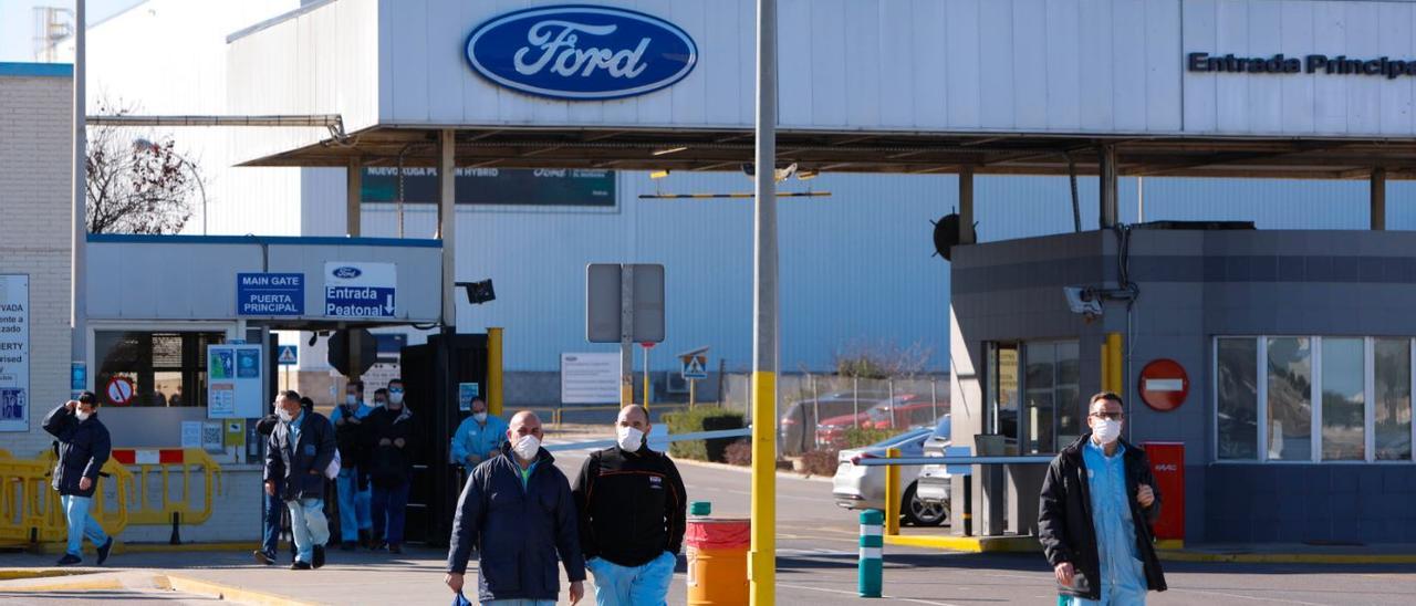 Salida de los trabajadores de Ford en Almussafes, en una imagen de archivo.