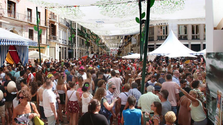 Ambiente en la plaza de la Constitución.