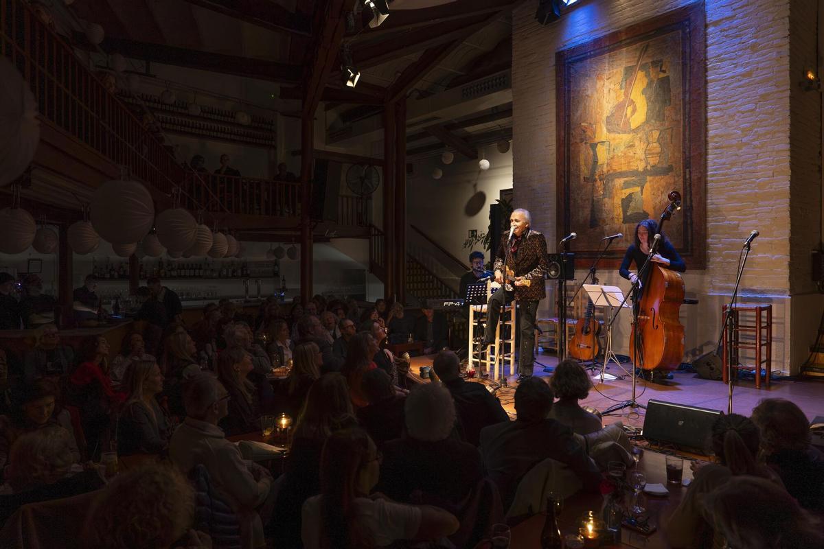 Concierto de Alfonso Vilallonga en el Tablao Carmen del Poble Espanyol