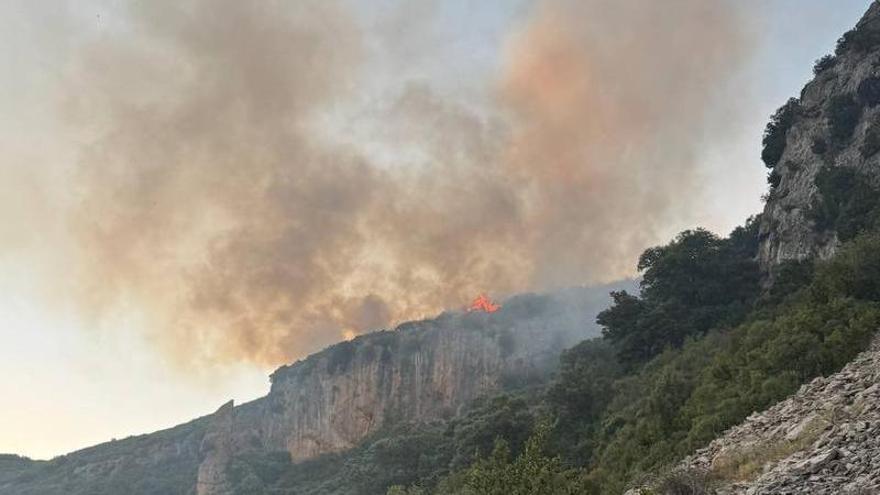 VÍDEO | Así se ve desde el aire la zona calcinada por el incendio de Loporzano