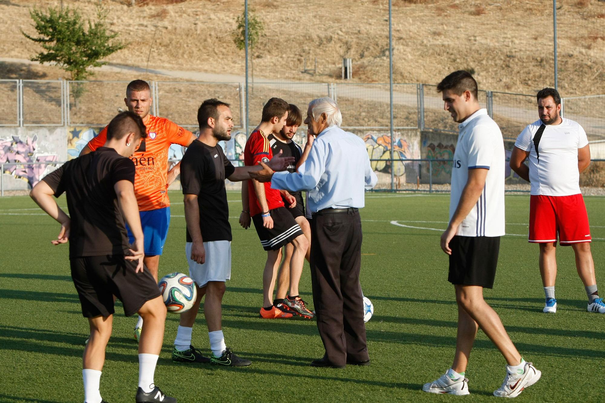 Antonio Fernández Carbajo y el fútbol, en imágenes