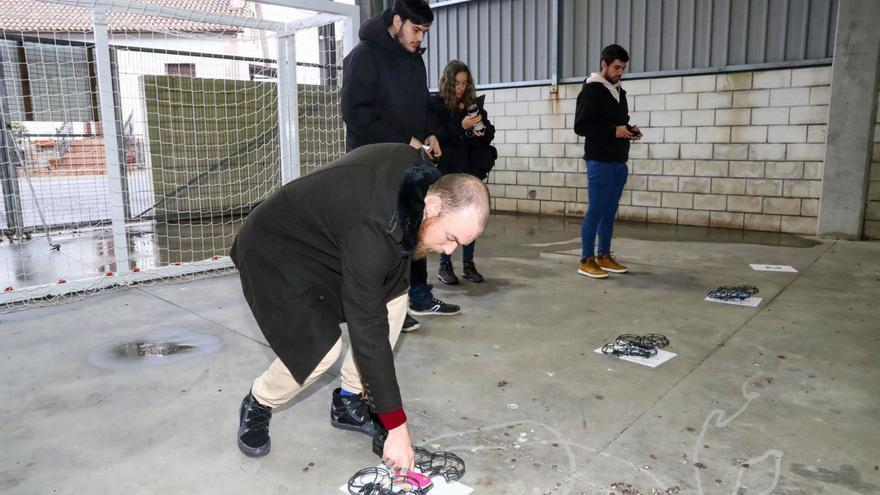 Drones para abrir puertas laborales a vecinos de O Salnés