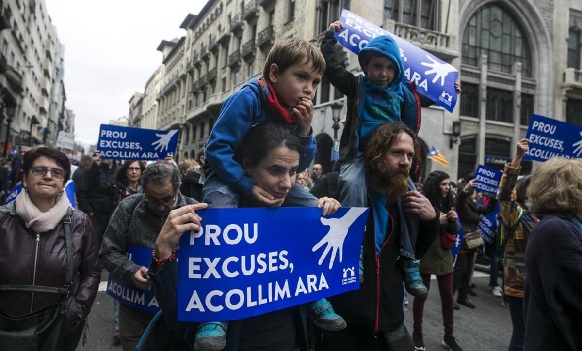 Manifestacion Volem acollir, ’Casa meva, Casa vostra’, en Barcelona por los refugiados.