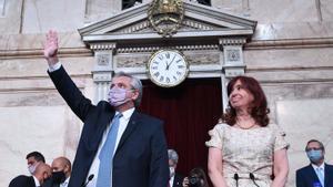 El presidente Alberto Fernández tras pronunciar su discurso en el Parlamento, en Buenos Aires.