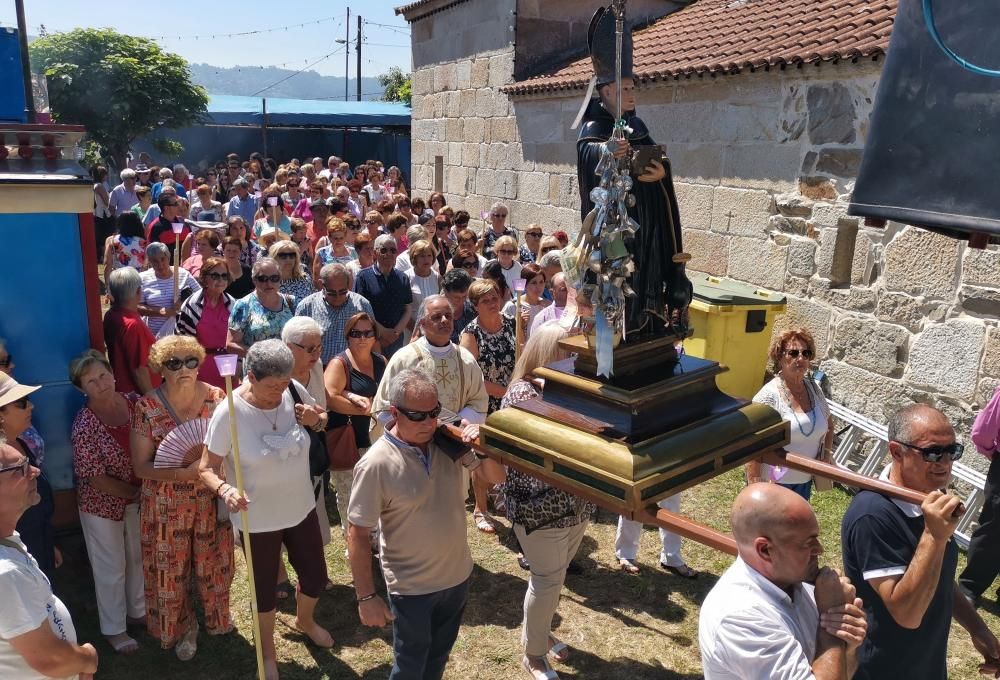 Devoción a San Benito en Domaio