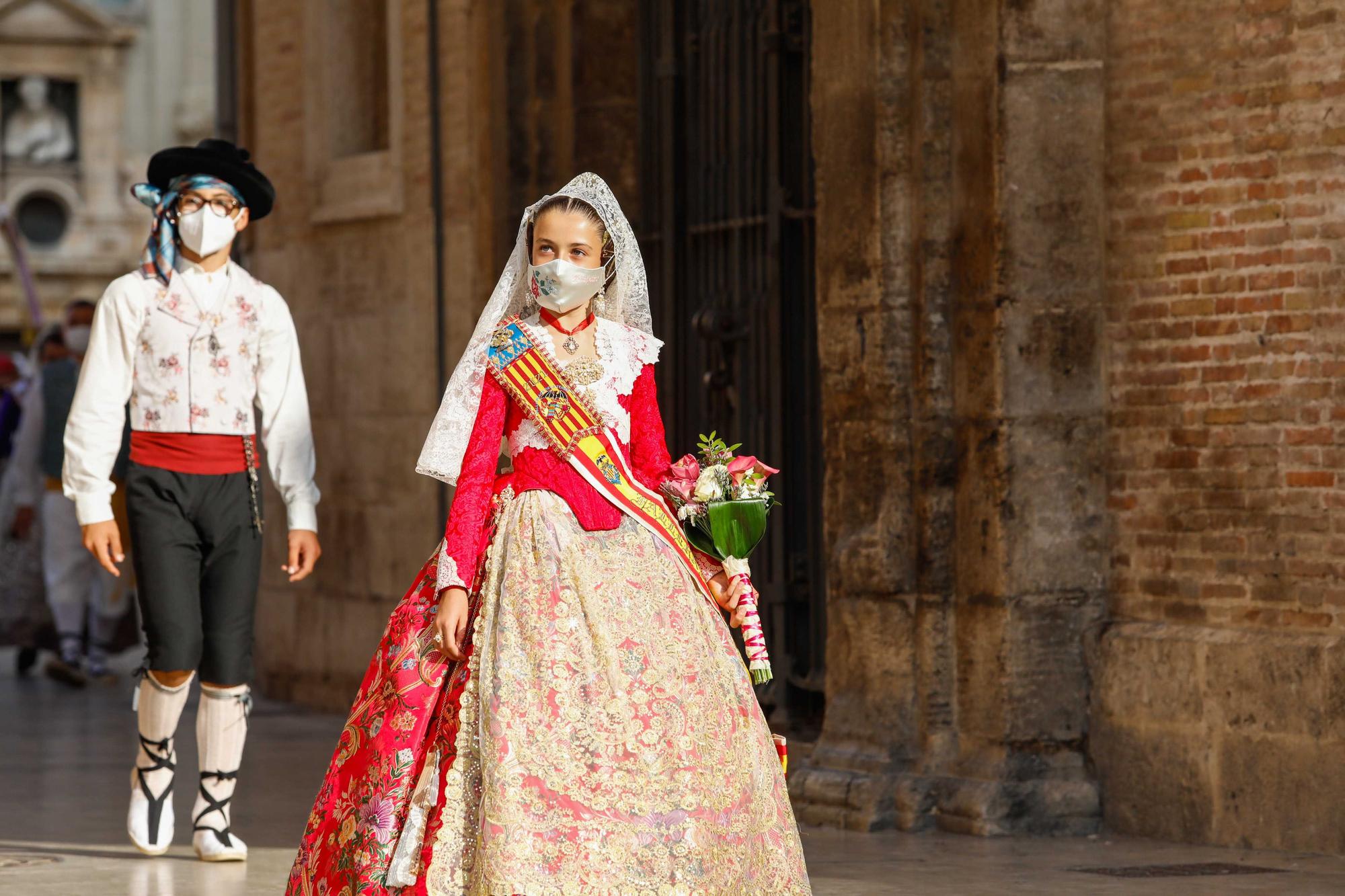 Búscate en el primer día de la ofrenda por las calles del Mar y Avellanas entre las 18:00 y las 19:00 horas