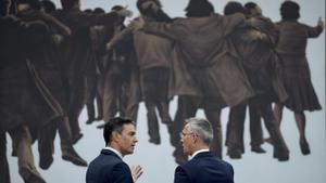 Sánchez i Stoltenberg exhibeixen la unitat de l’OTAN, però amb Finlàndia i Suècia encara vetades