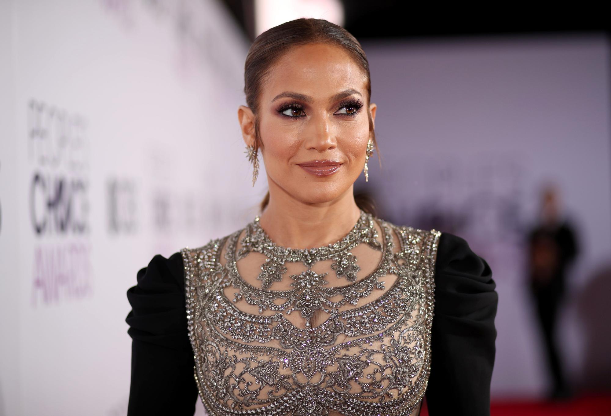Jennifer Lopez en los People Choice Awards 2017