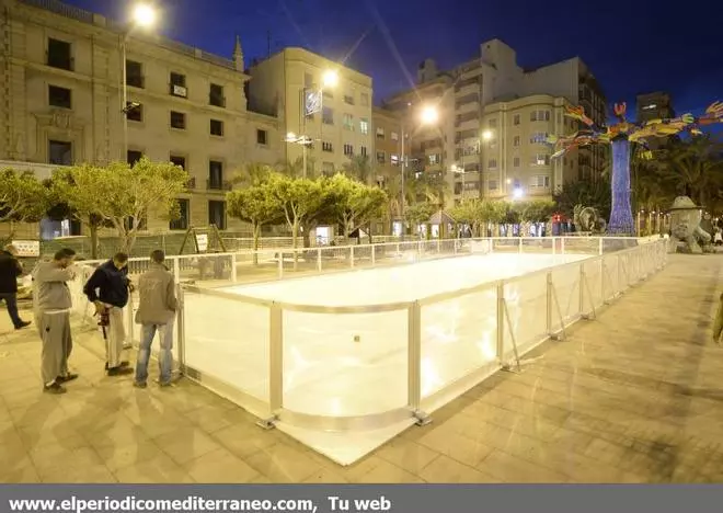 GALERÍA DE FOTOS -- Los castellonenses preparan la Navidad con ilusión