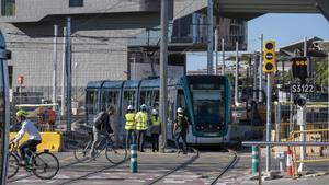 Tranvía en pruebas en el nuevo intercambiador de Glòries