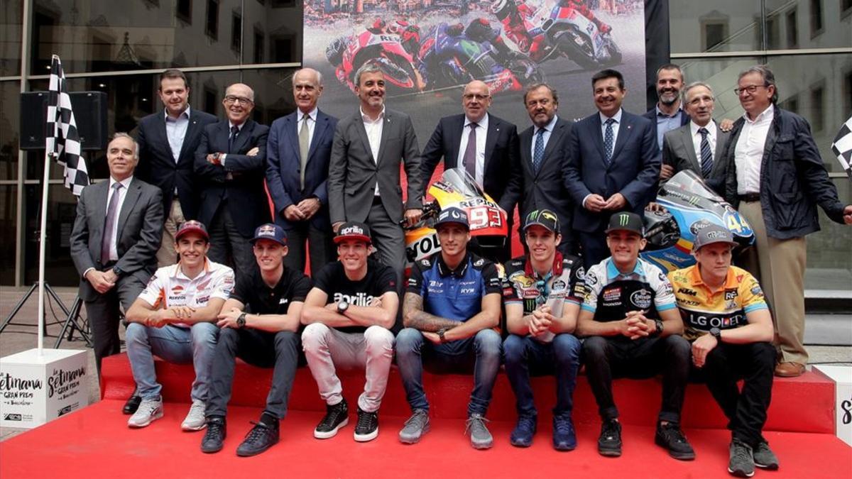 Foto de familia durante la presentación del Gran Premio en el CCCB