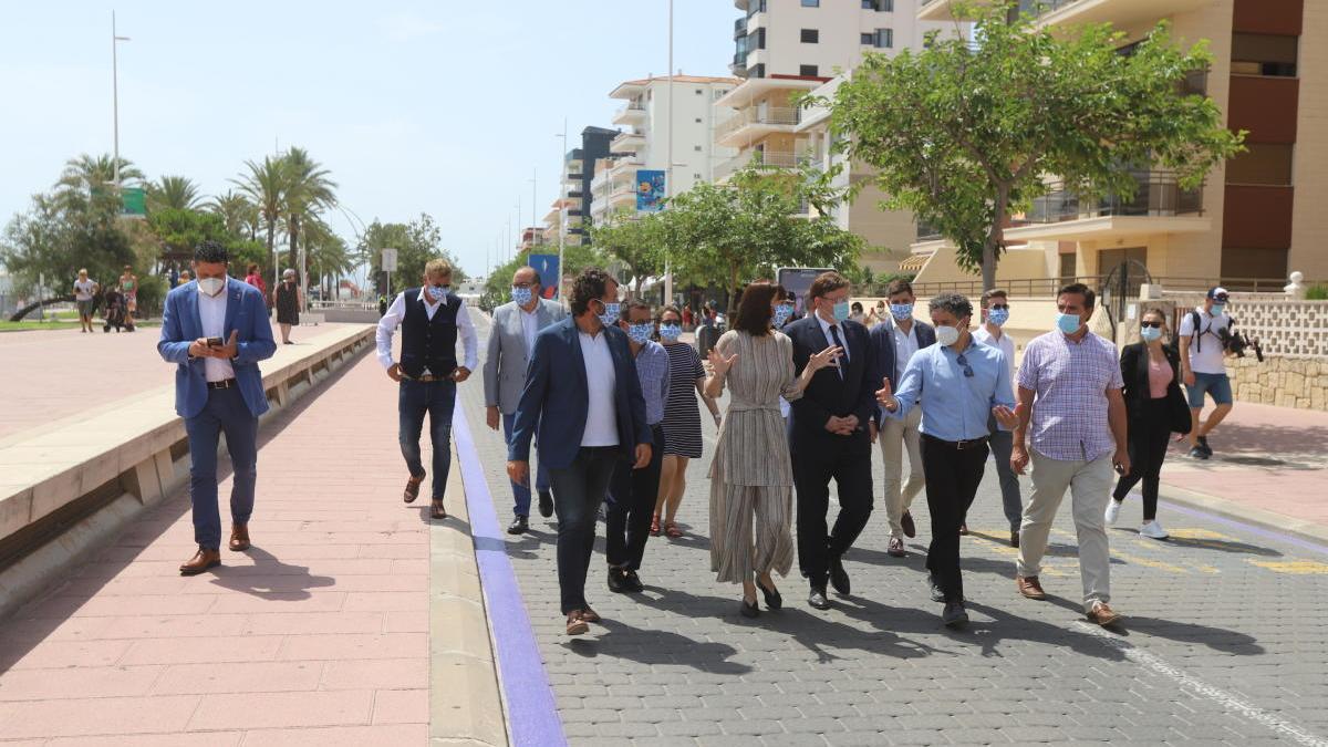 Puig, ayer en un acto en el paseo marítimo de Gandia.