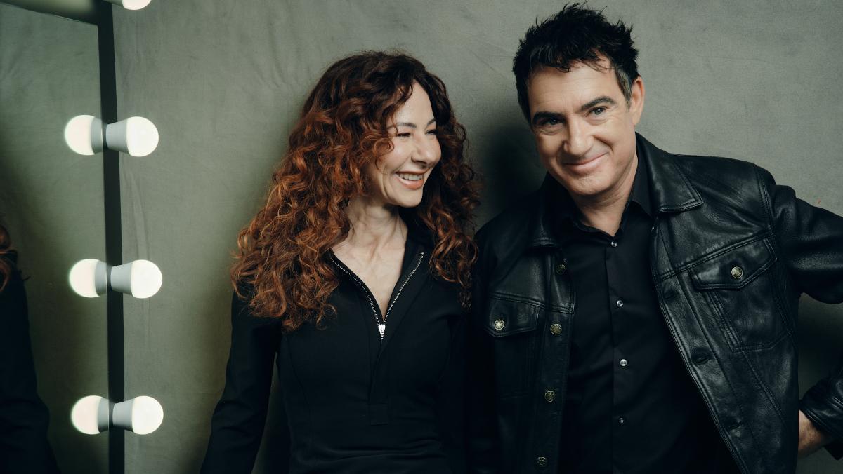 Esther Martínez Lobato y Álex Pina, creadores de La Casa de Papel y Berlín