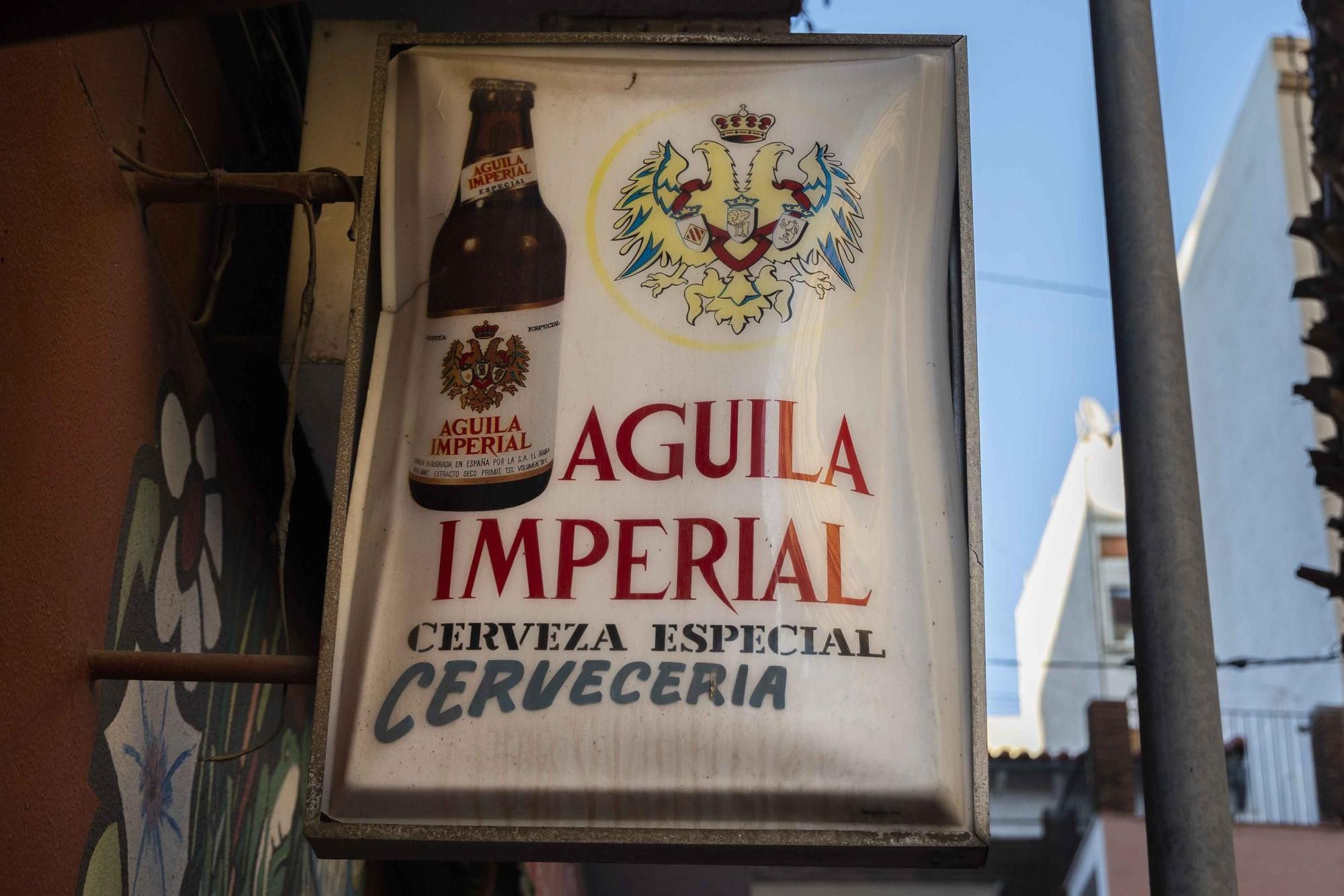 Carteles y tipografías antiguas de València (1)