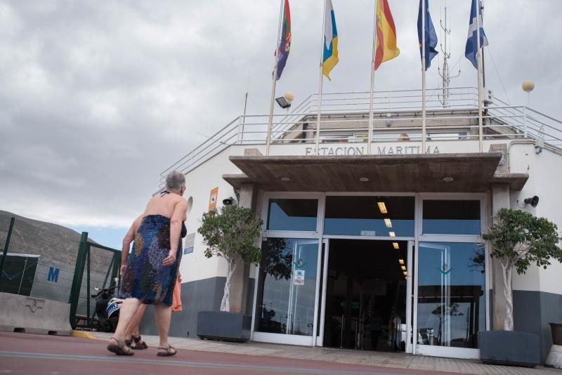 Tráfico en el muelle de Los Cristianos