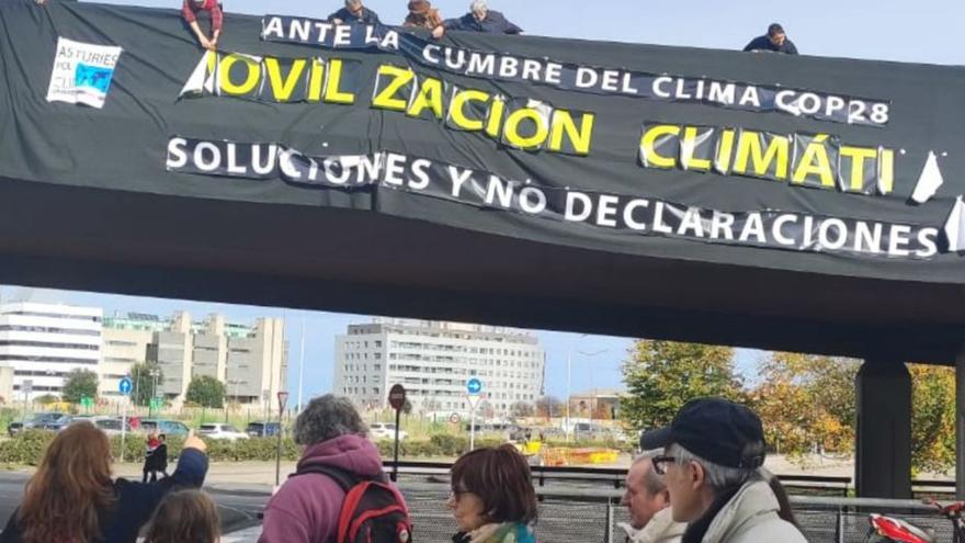 Protesta de &quot;Asturies pol clima&quot;