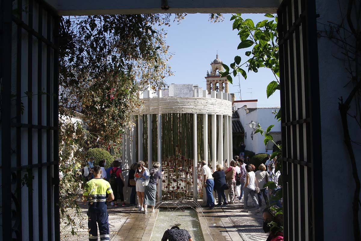 Instalación floral del Palacio de Viana