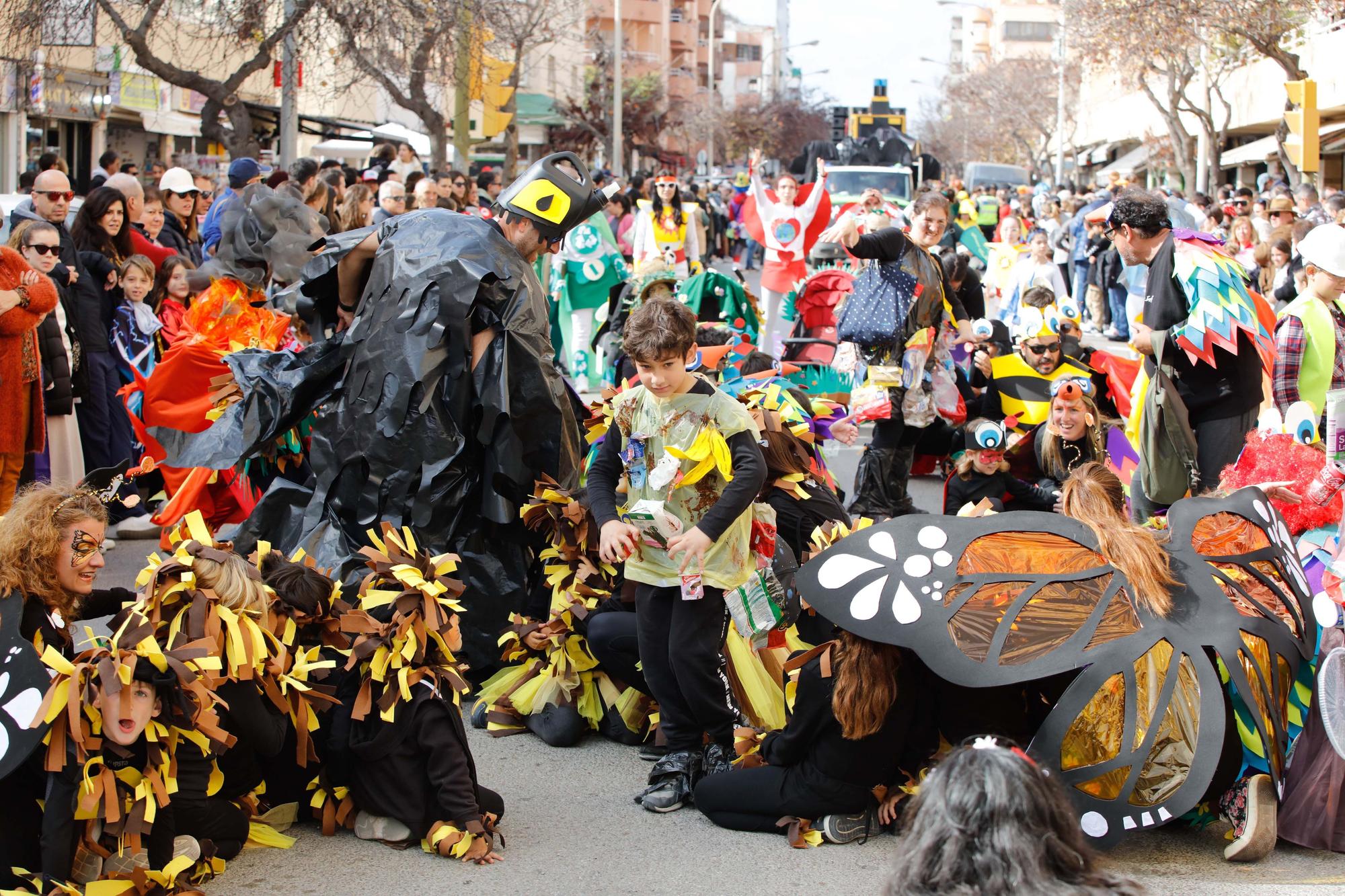 Todas las imágenes de la rúa del Carnaval de Ibiza 2023