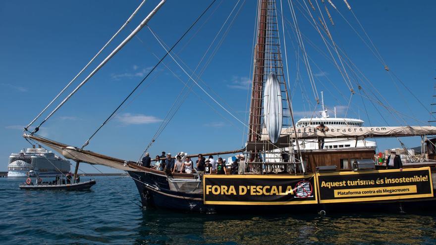 Negueruela critica la actitud de sus socios con los cruceros: «El acuerdo es ejemplar»