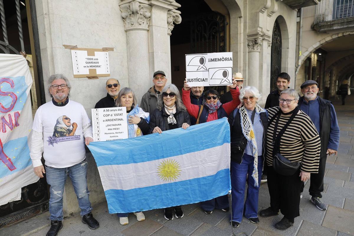 Les imatges de la concentració pels 50 anys del cop d'estat a Argentina