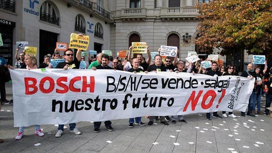Trabajadores BSH Vitoria se movilizan en Zaragoza buscando un acuerdo a 5 años