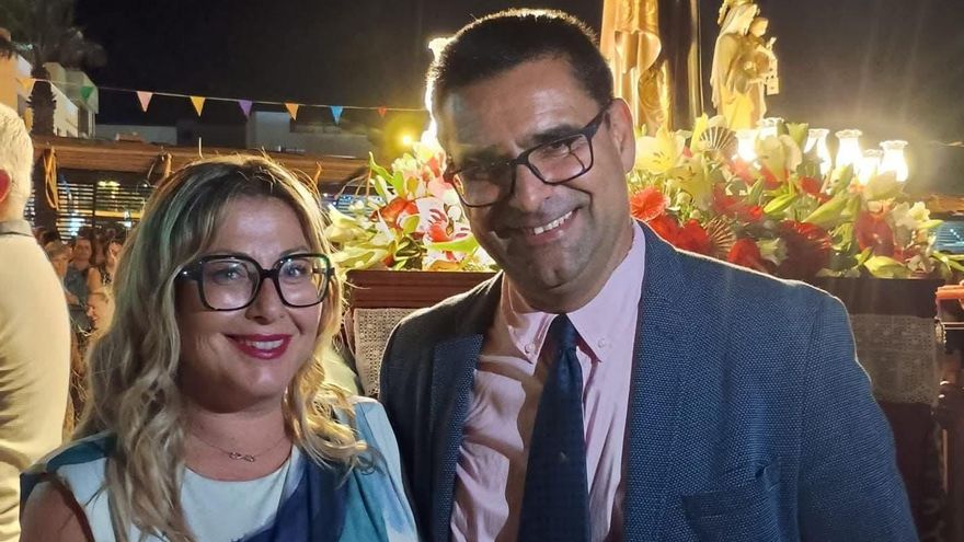 «Simplemente, Puertito de Güímar, what else?». Texto y foto que divulgó Hernández con Encinoso el pasado 25 de julio, tres días antes de firmar la censura..