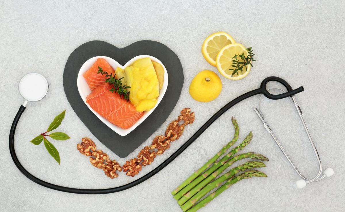 Dieta para Bajar el Colesterol: Claves Alimenticias para Rejuvenecer tu Corazón