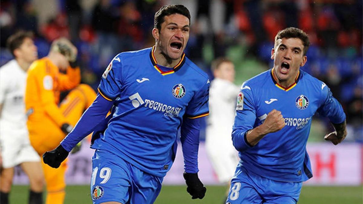 El Getafe golpea primero