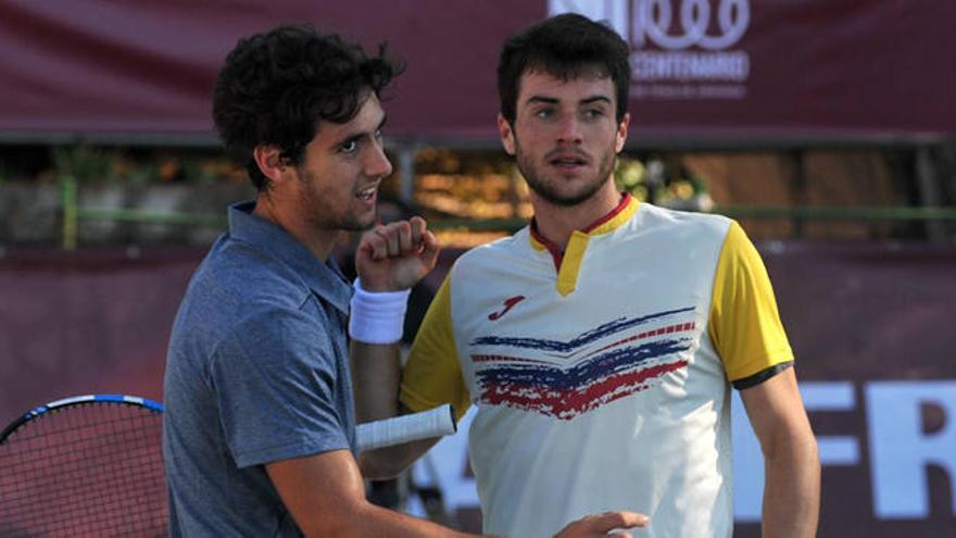 Carlos Taberner y Pedro Martínez Portero, al concluir la final.