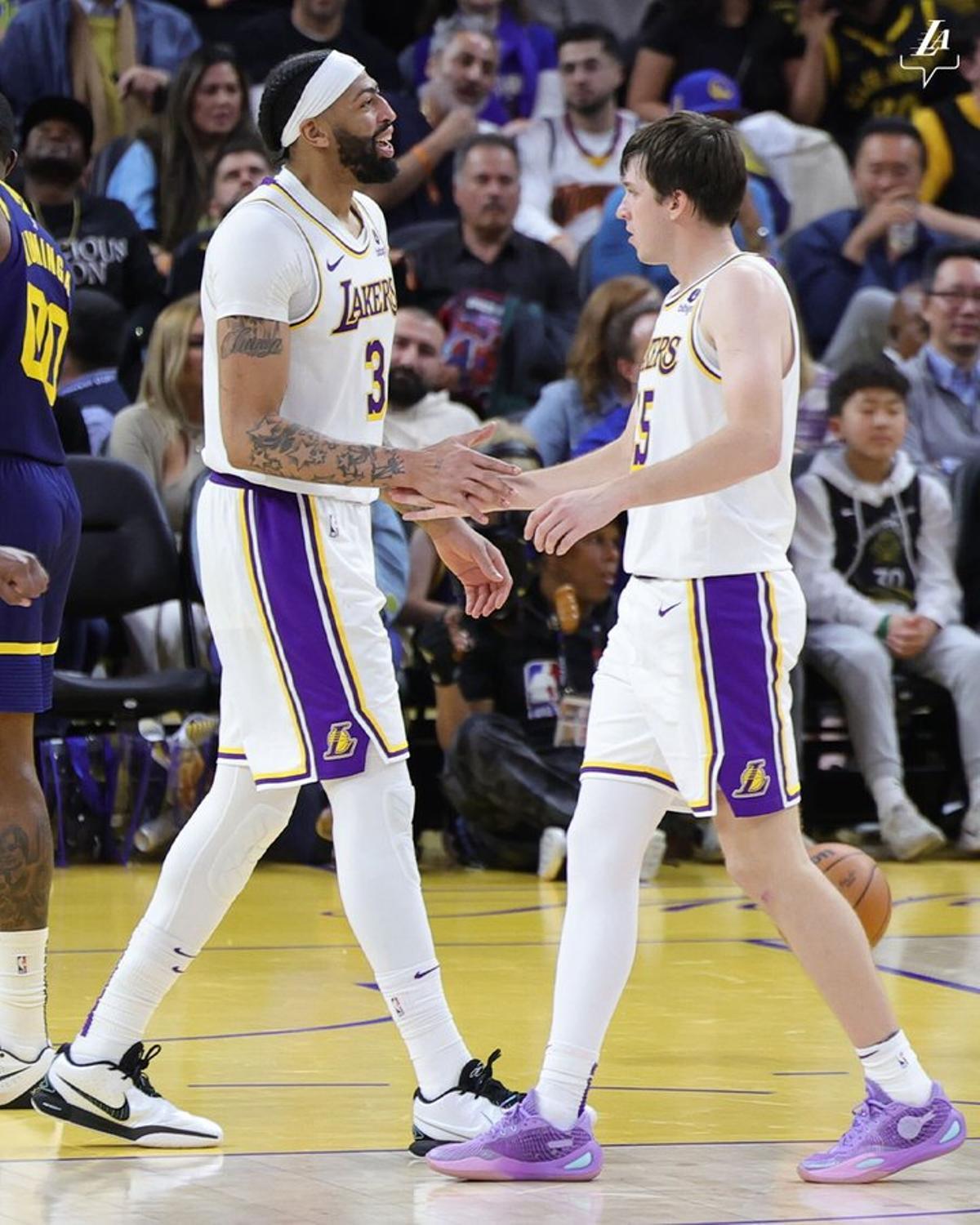 La leyenda LeBron suma otra noche imponente a su historial