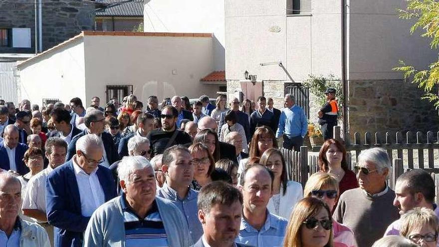 Comitiva en el Día de la Provincia 2016, en Villardeciervos.