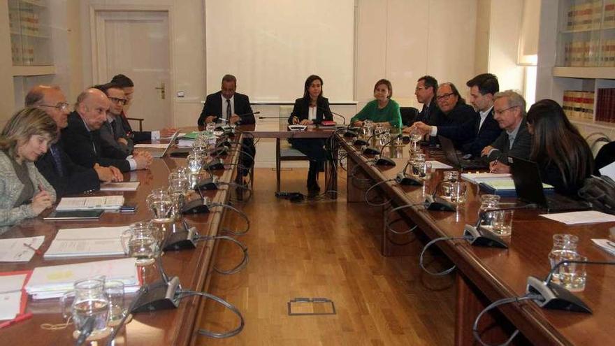 Participantes en la reunión del consejo de administración de Gijón al Norte celebrada ayer por la tarde en Madrid.